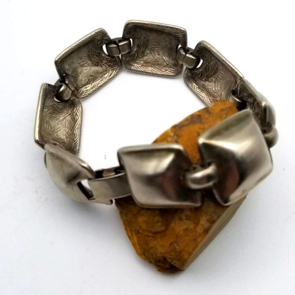 ‎Silver brutalist tennis bracelet